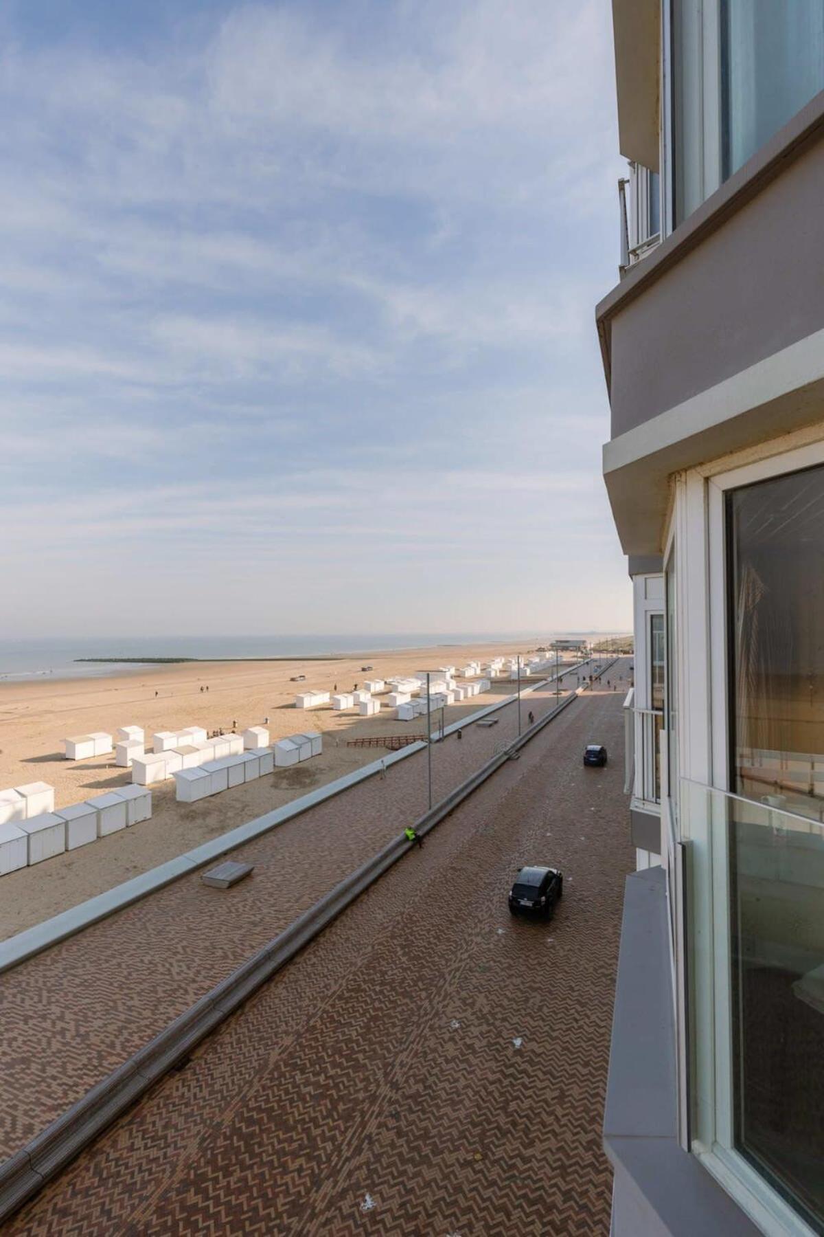 Huswell - Enjoyable Apartment With Sea View De Haan Ngoại thất bức ảnh